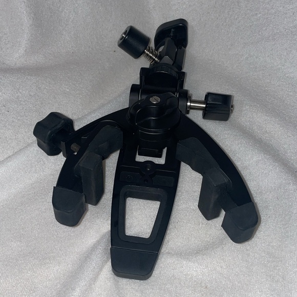 Promaster System Pro ''The Clamper'' Universal Clamping Tripod - Picture 6 of 7